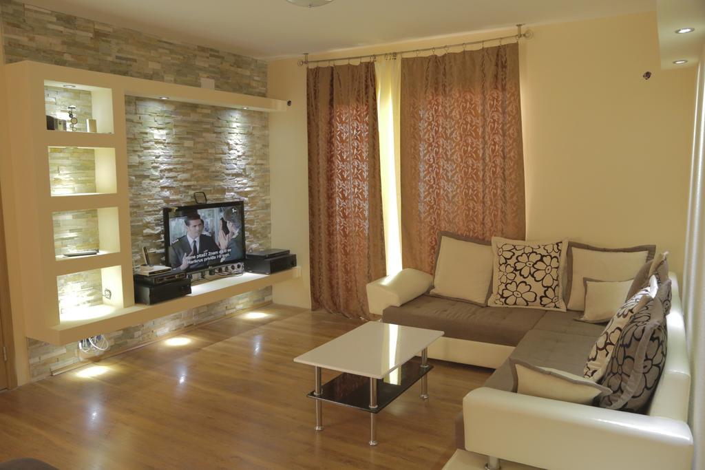 Lilian Apartman *